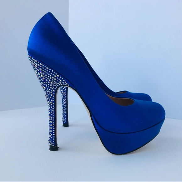 Steve Madden Blue Satin Partyy-R Heels Size: 6.5 - Picture 1 of 7
